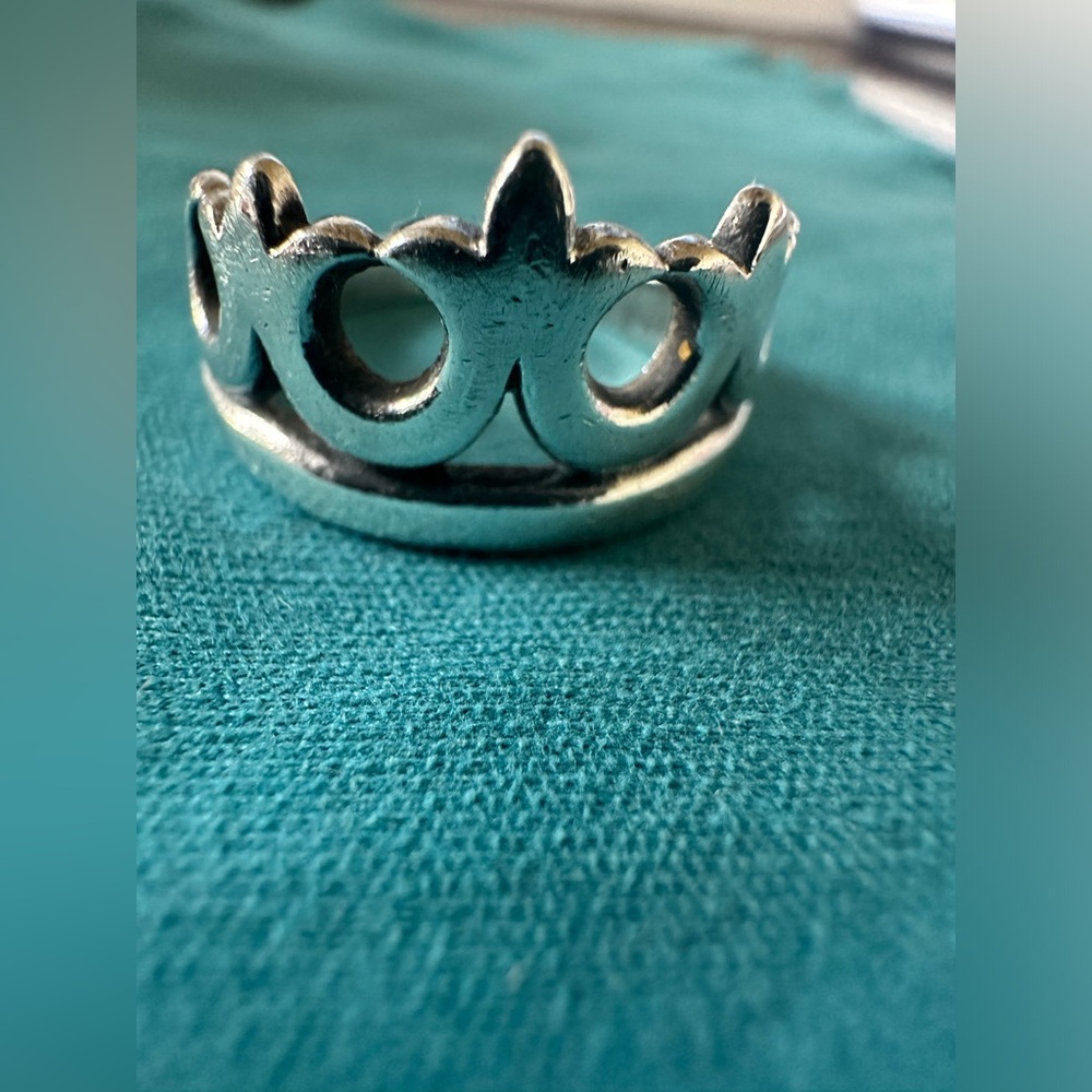Retired James Avery Sterling Silver Princess Crown Ring, Size 6